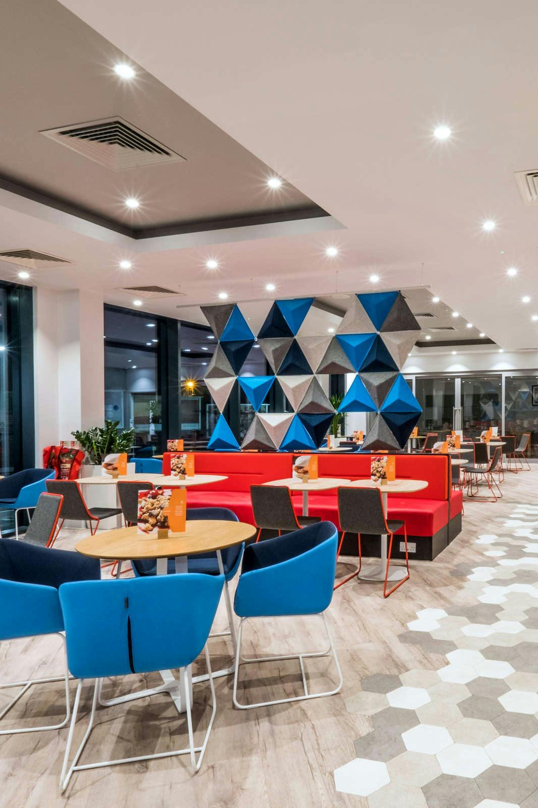 Hotel Holiday Inn Express Stockport photo 1