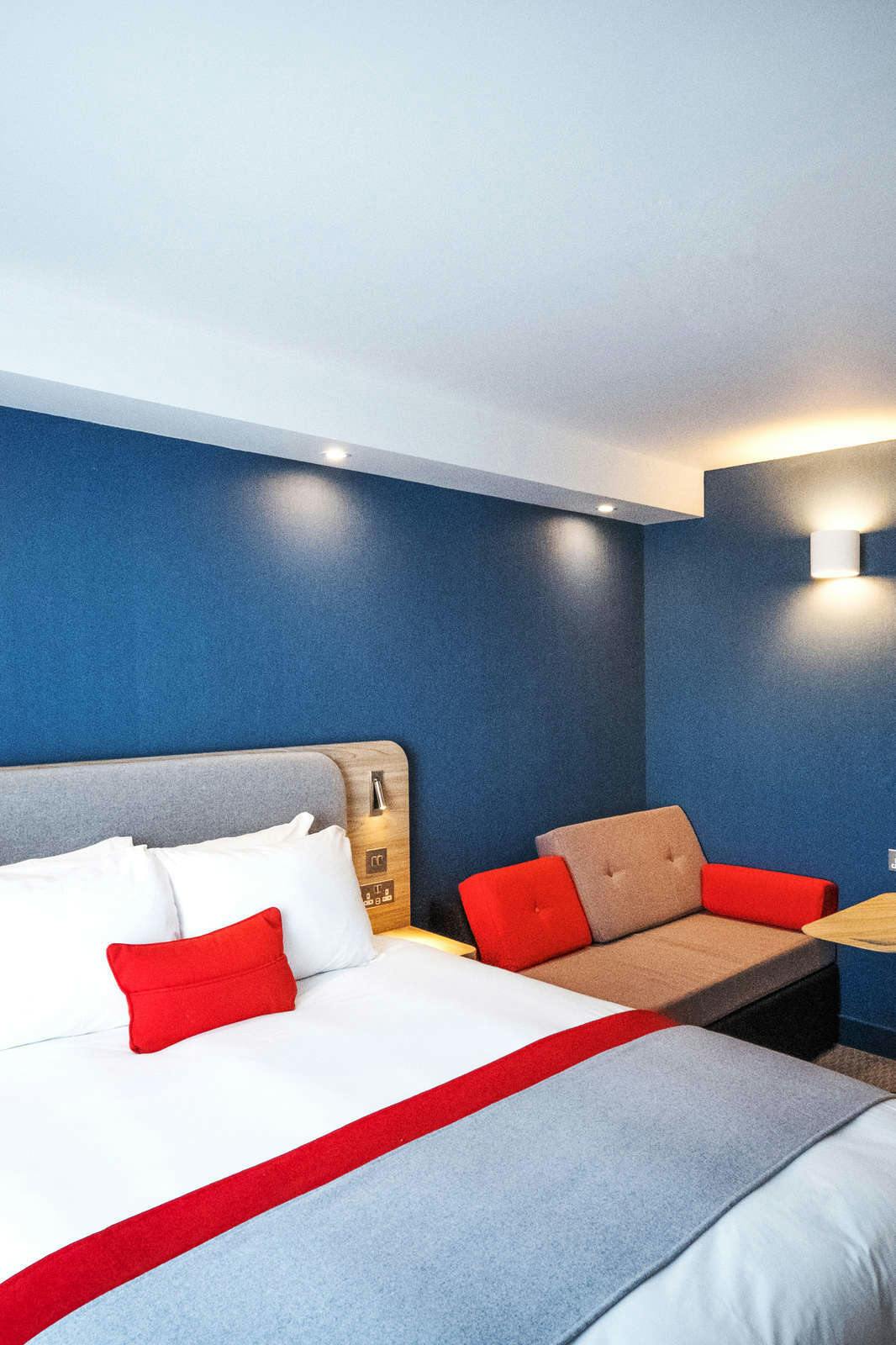 Hotel Holiday Inn Express Stockport photo 4