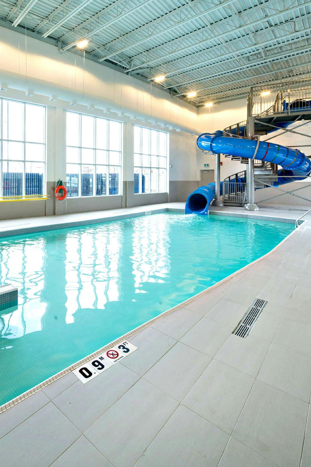 Hotel Holiday Inn Express Red Deer North photo 1