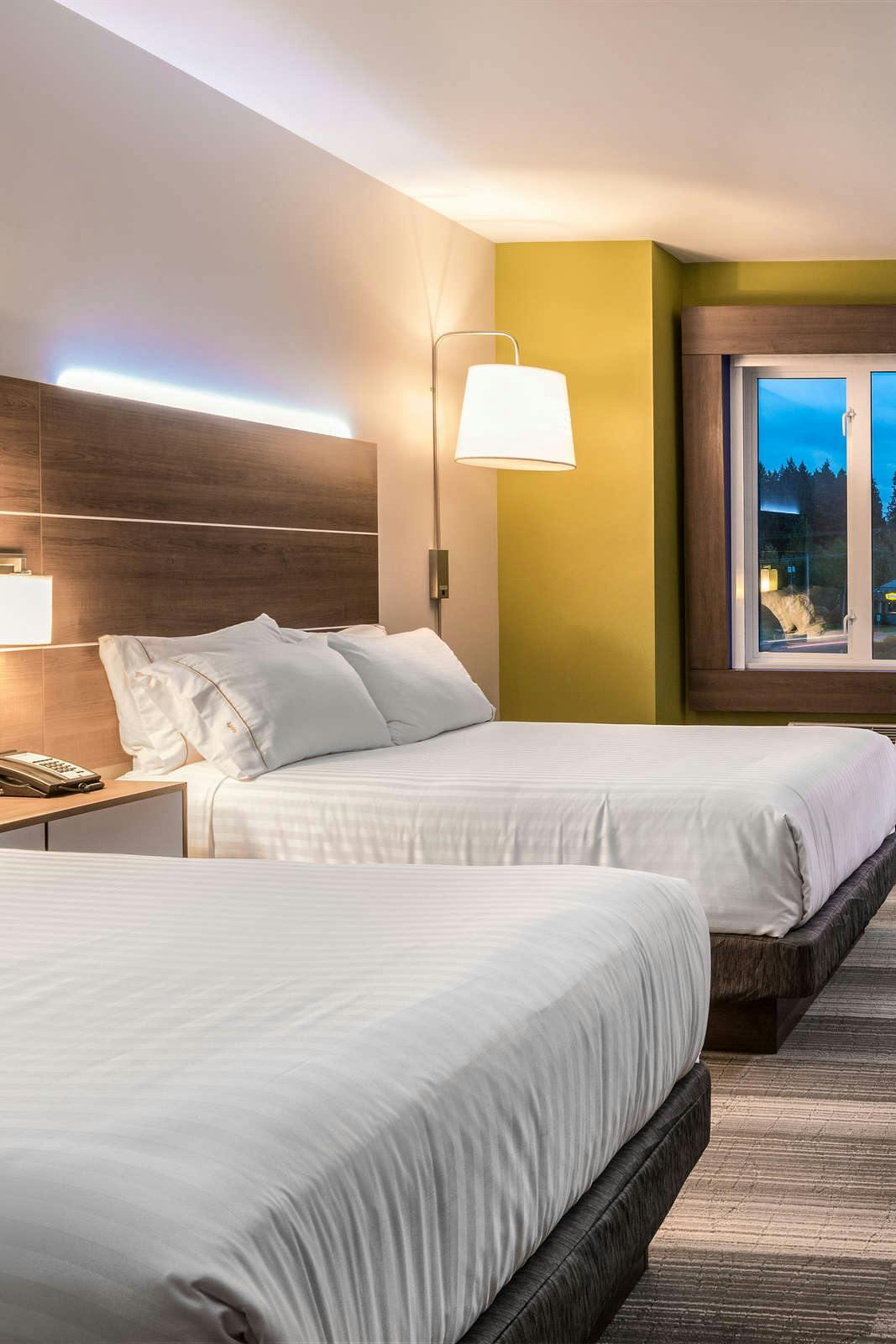 Hotel Holiday Inn Express & Suites Victoria Colwood photo 3