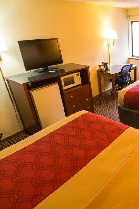 Hotel Coratel Inn & Suites By Jasper River Falls photo 3