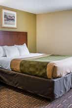 Hotel Coratel Inn & Suites By Jasper River Falls photo 5