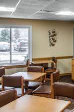 Hotel Coratel Inn & Suites By Jasper River Falls photo 5