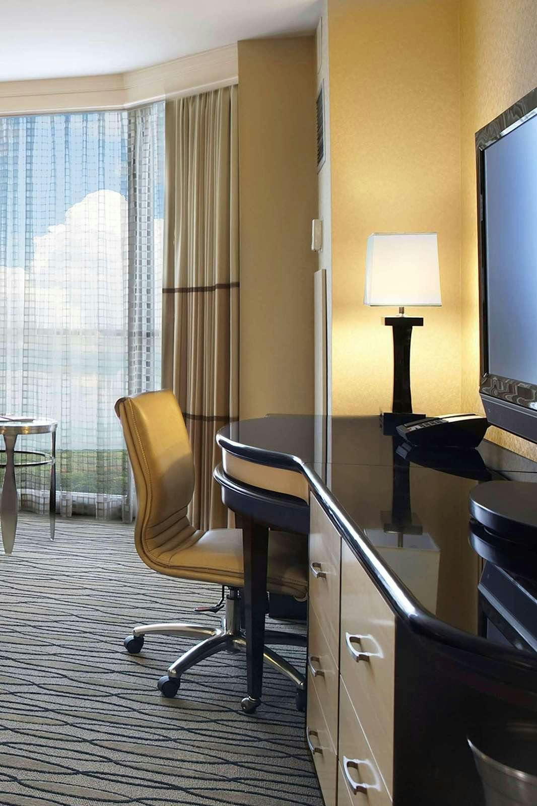 Hotel Hilton Rosemont Chicago O'Hare photo 2