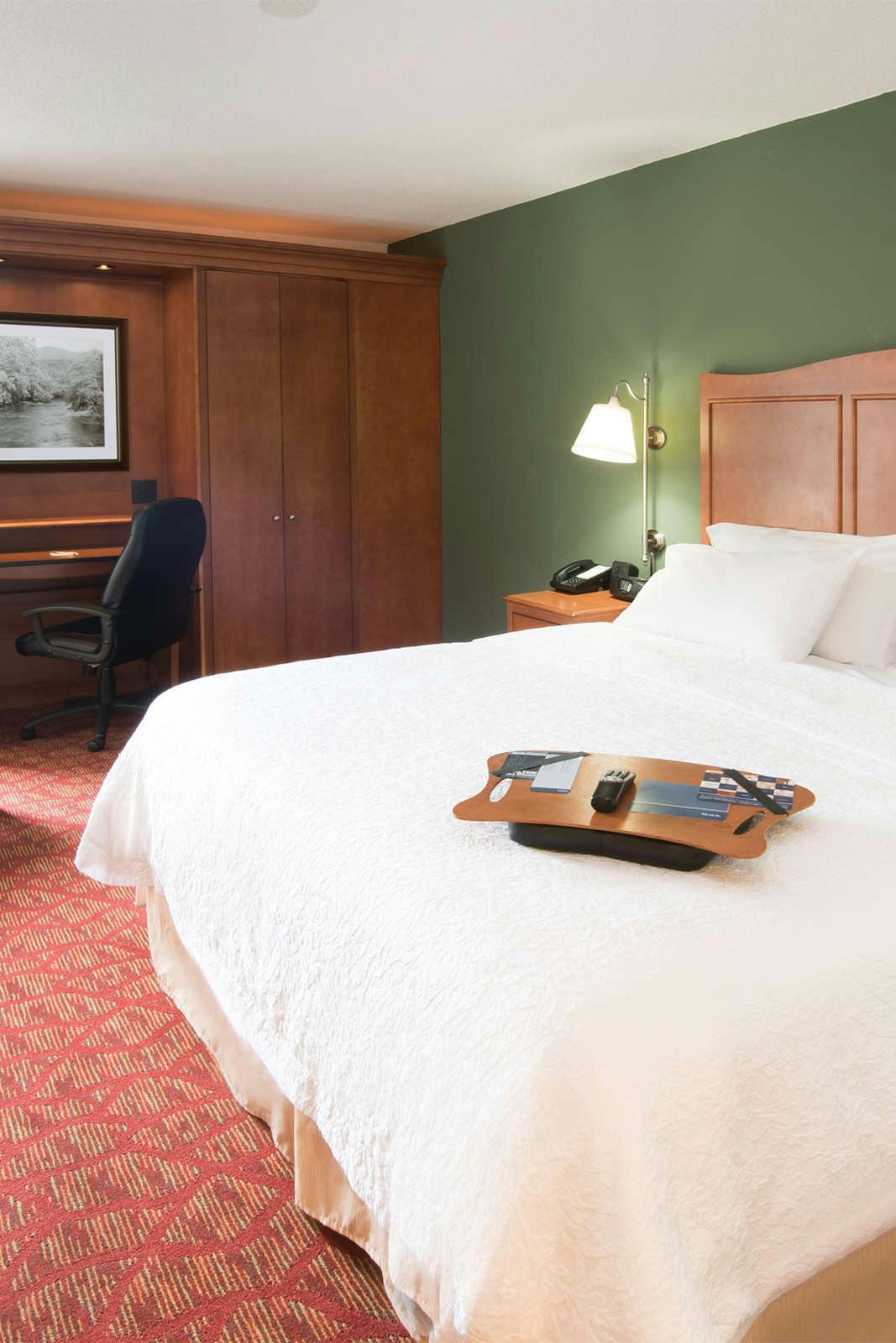 Hotel Hampton Inn Bridgeport/Clarksburg photo 1