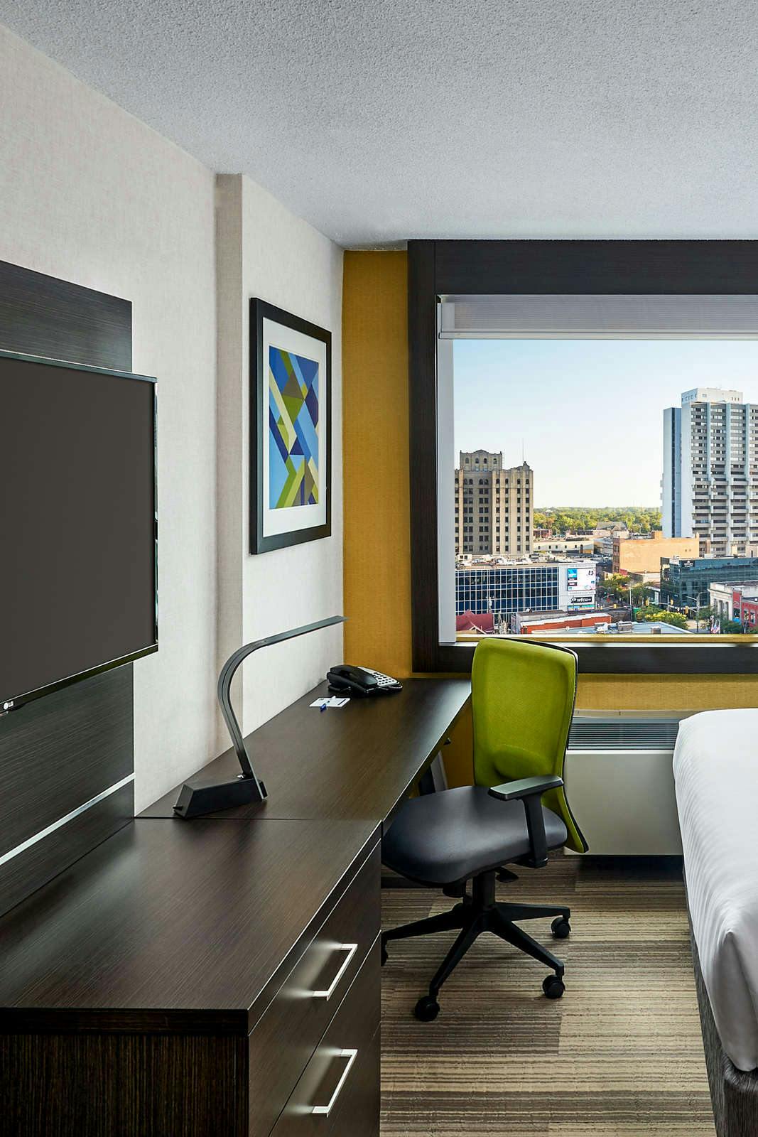 Hotel Holiday Inn Express Windsor Waterfront photo 4