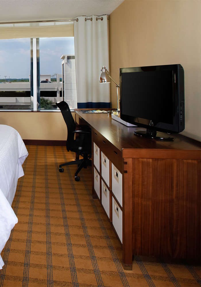 Hotel Four Points by Sheraton Huntsville Airport photo 4