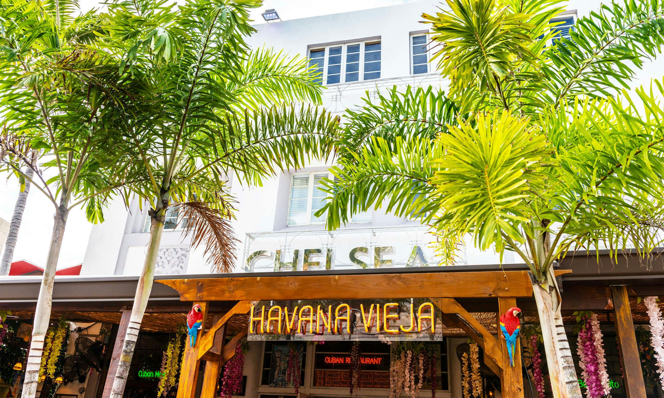 Chelsea Hotel, Miami Beach HotelTonight