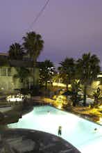 Hotel Comfort Inn & Suites photo 2