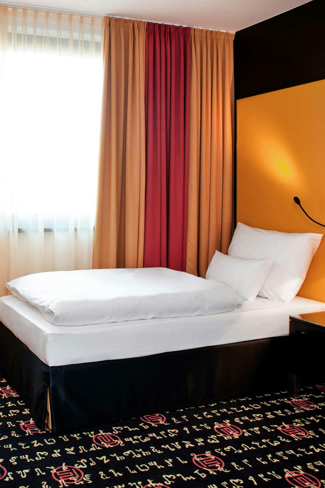 Hotel Holiday Inn Munich - Westpark photo 1