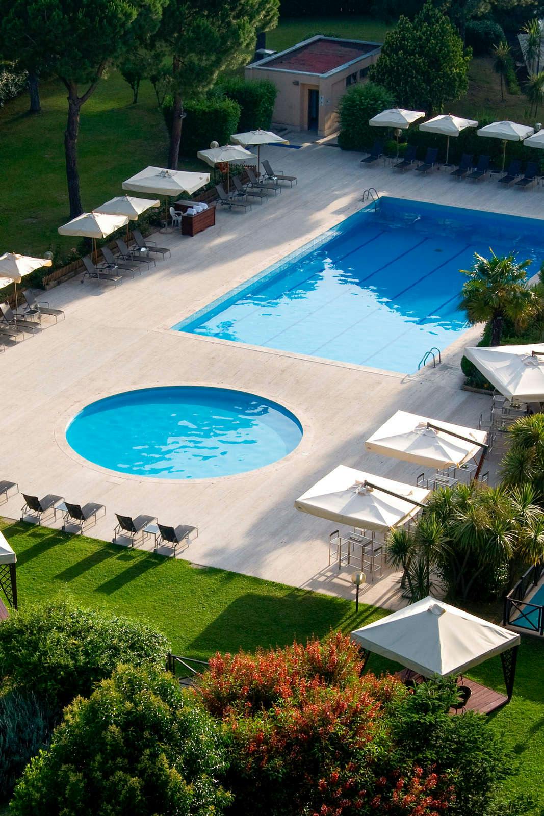 Hotel Holiday Inn Rome Eur Parco Dei Medici photo 1