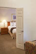Hotel Cloverleaf Suites Lincoln Nebraska photo 4