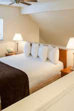 Hotel Cloverleaf Suites Lincoln Nebraska photo 2