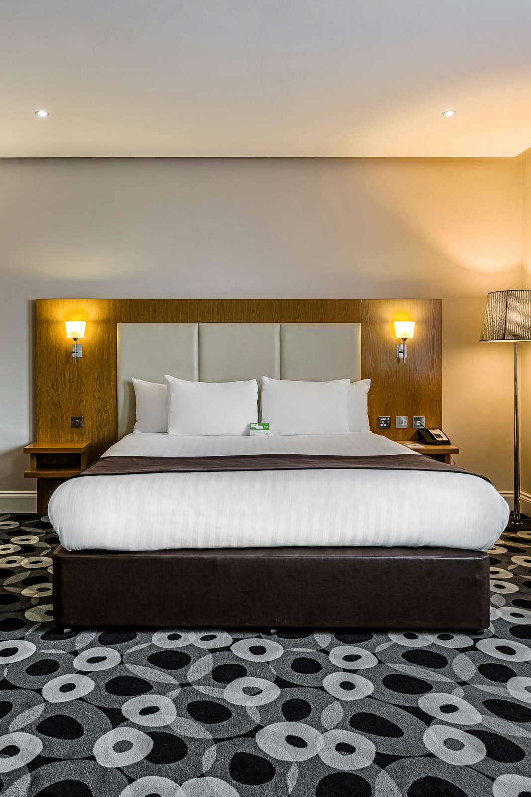 Hotel Holiday Inn Sittingbourne photo 2