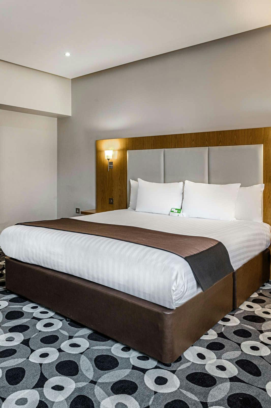 Hotel Holiday Inn Sittingbourne photo 1