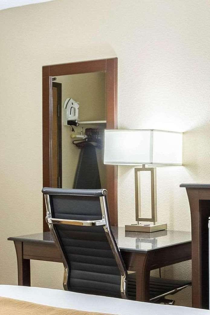 Hotel Quality Inn & Suites Arden Hills - Saint Paul North photo 4