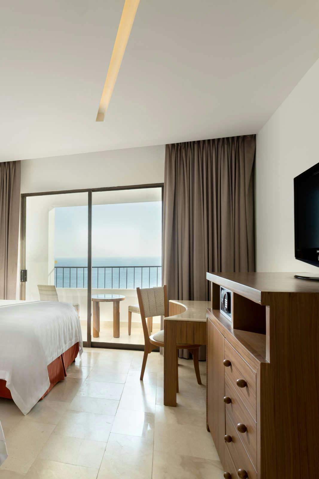 Hotel Holiday Inn Resort Ixtapa - All Inclusive photo 3