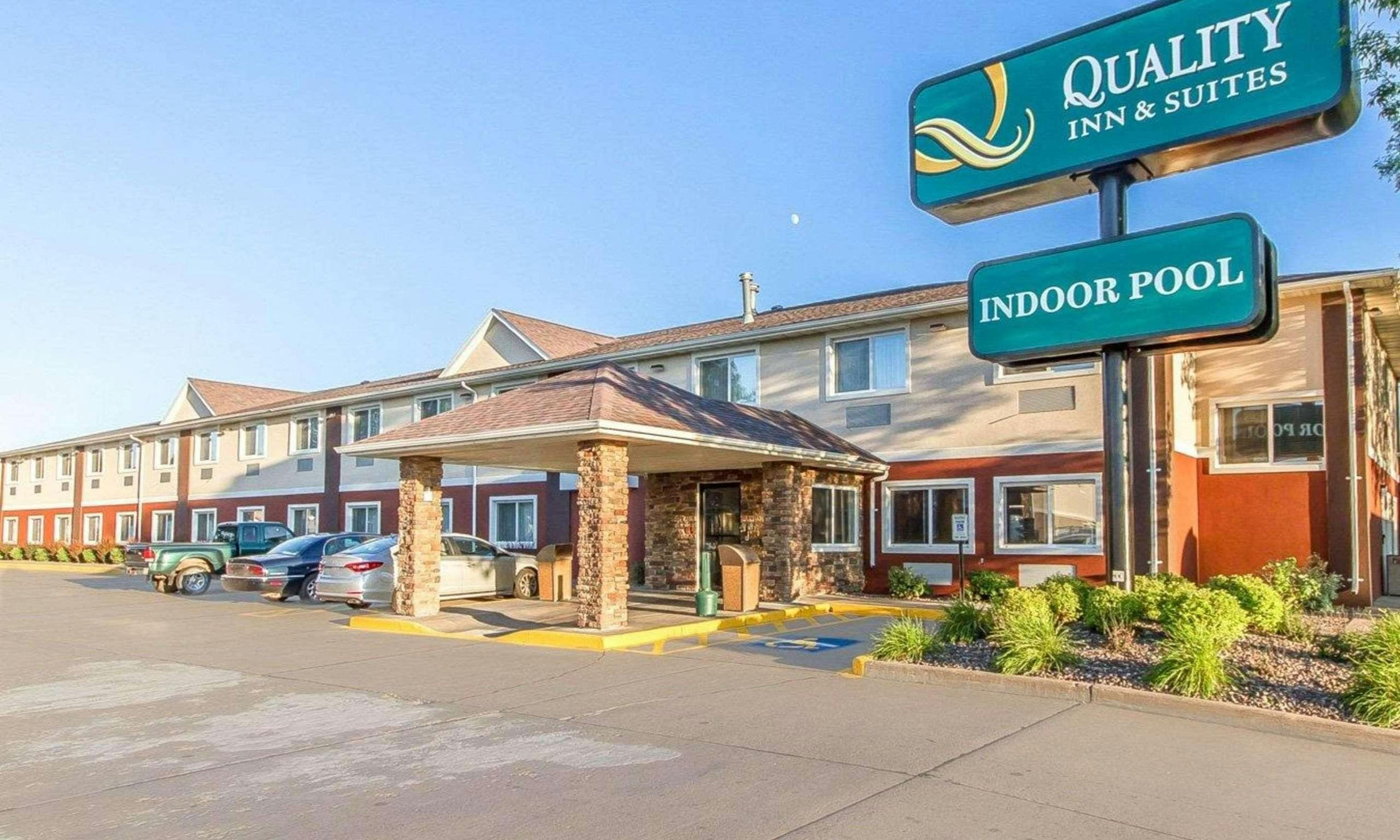 Quality Inn & Suites Eau Claire University Area
