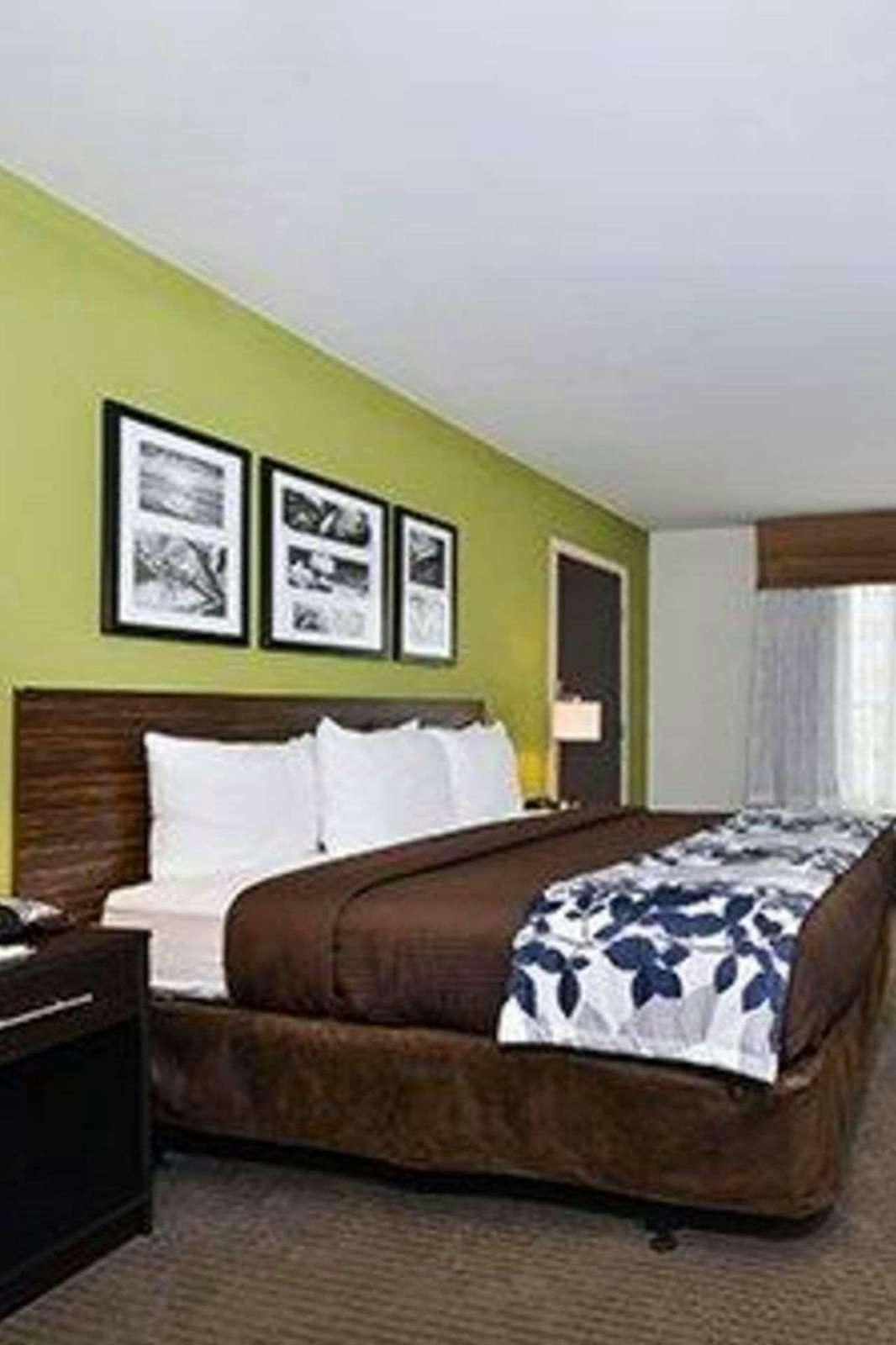 Hotel Sleep Inn & Suites Gulfport photo 1