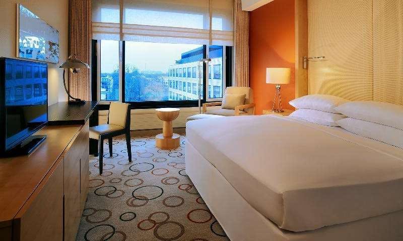 Hotel Sheraton Berlin Grand Hotel Esplanade photo 3