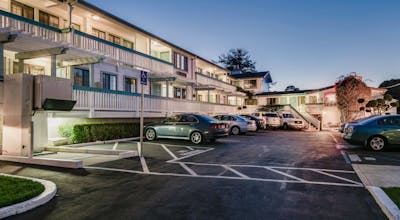 Arbor Inn Monterey