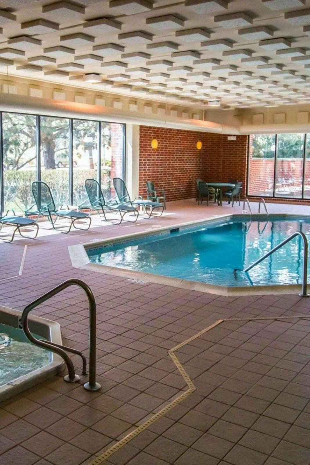 Hotel Quality Inn Schaumburg - Chicago near the Mall photo 5