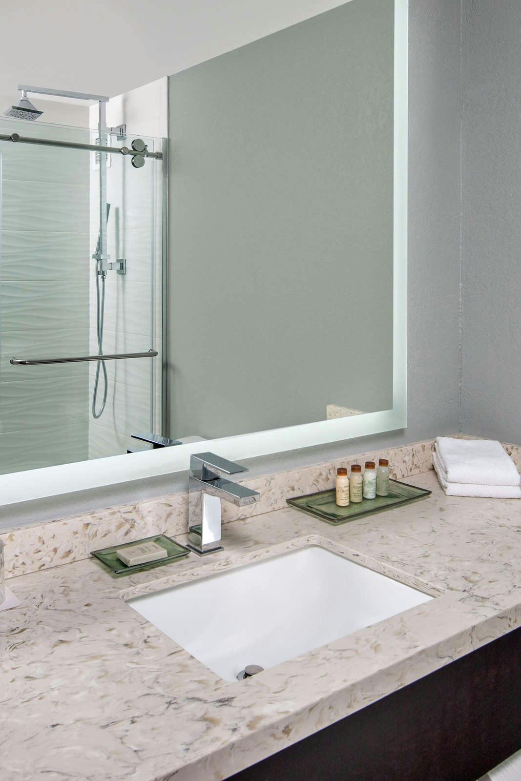 Hotel Renaissance Indianapolis North Hotel photo 4