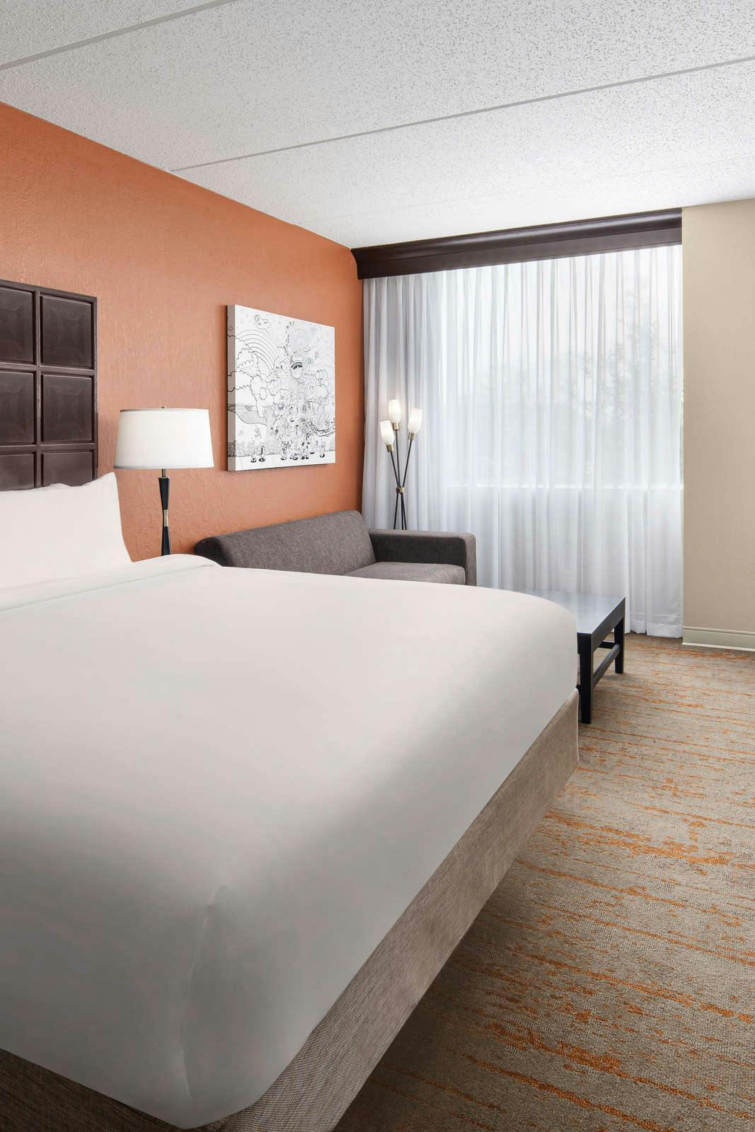 Hotel Renaissance Indianapolis North Hotel photo 2