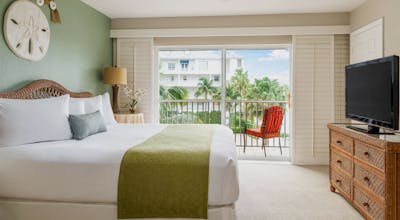 Olde Marco Island Inn and Suites