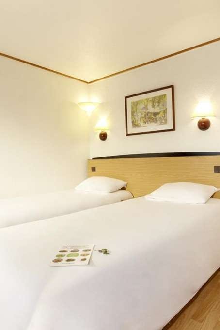 Hotel Campanile La Rochelle Nord - Puilboreau photo 2