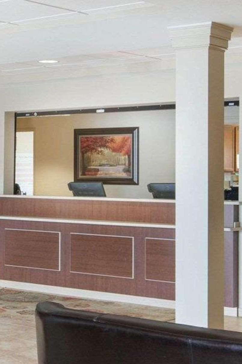 Hotel Suburban Studios Triadelphia - Wheeling at The Highlands photo 4