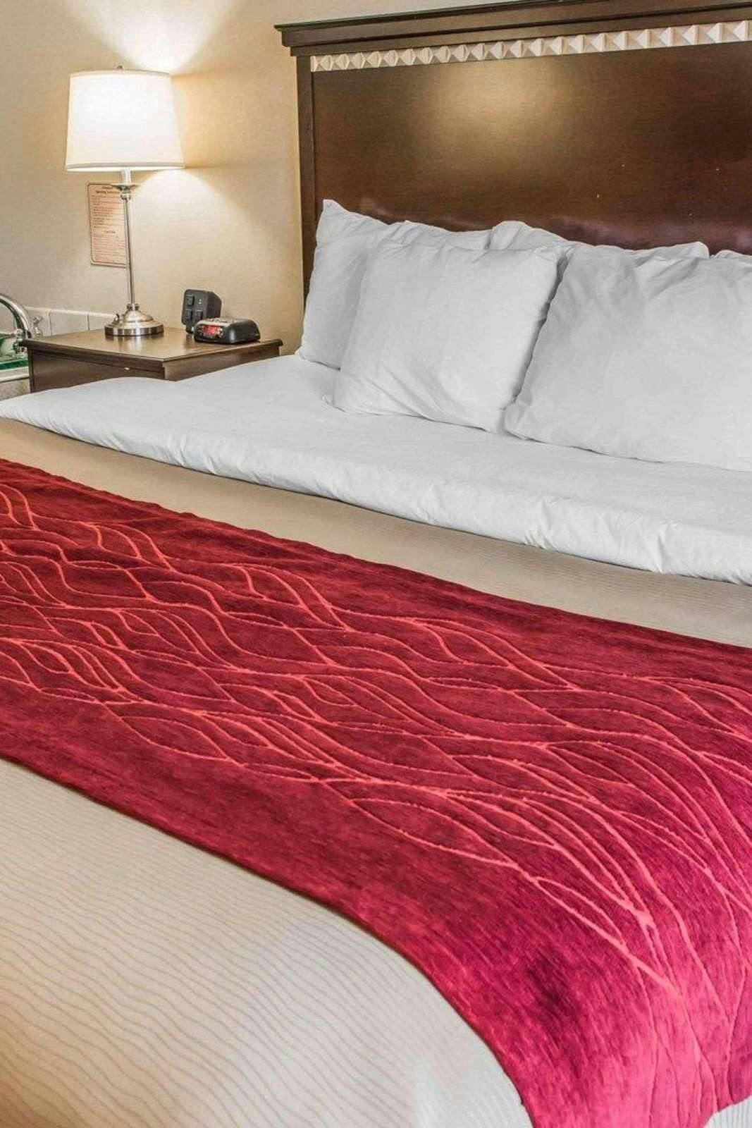 Hotel Wingate by Wyndham Pittsburgh/West Mifflin photo 1