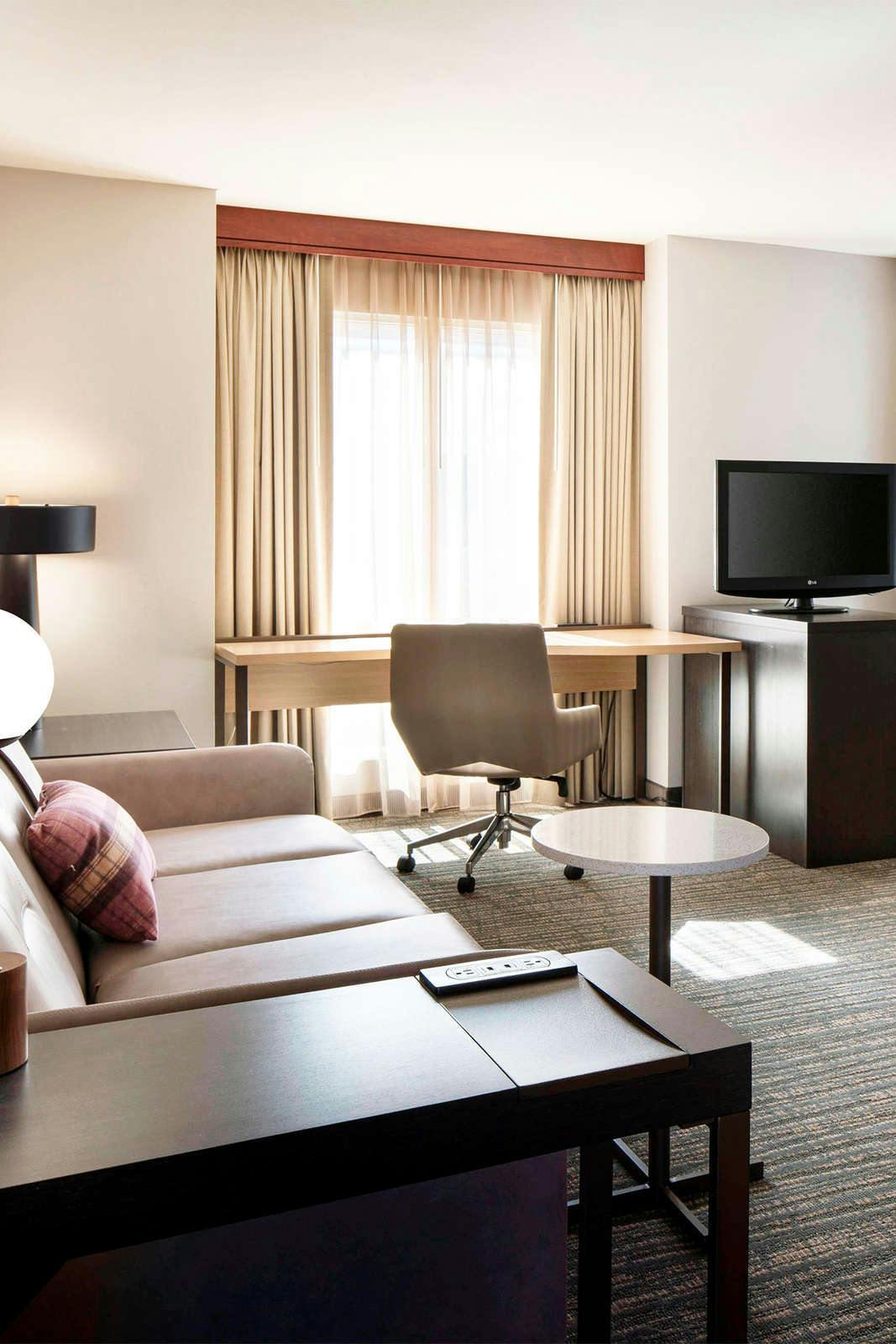 Hotel Sonesta ES Suites Scottsdale Paradise Valley photo 2