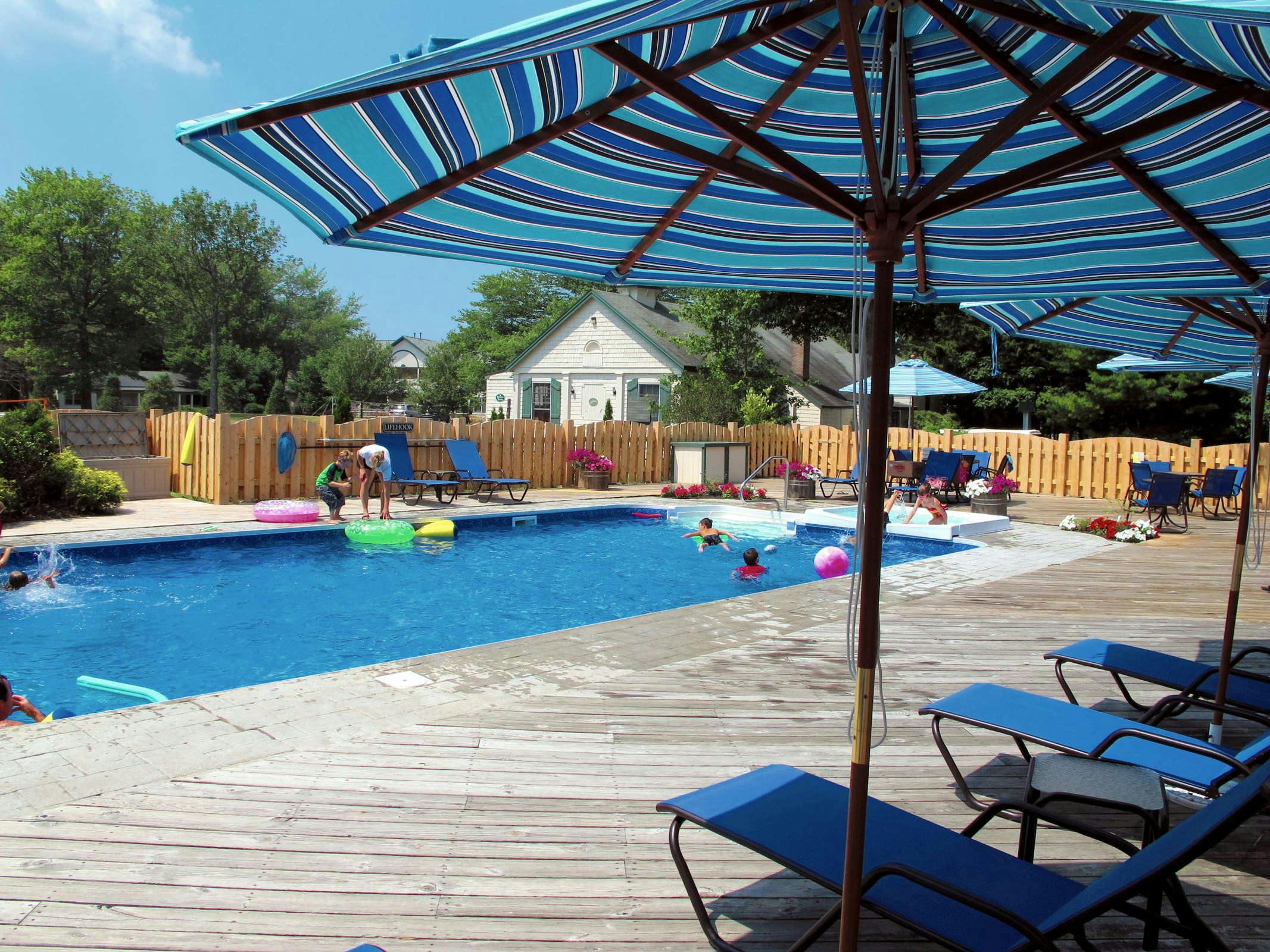 Hotel Spruce Point Inn Resort & Spa photo 3