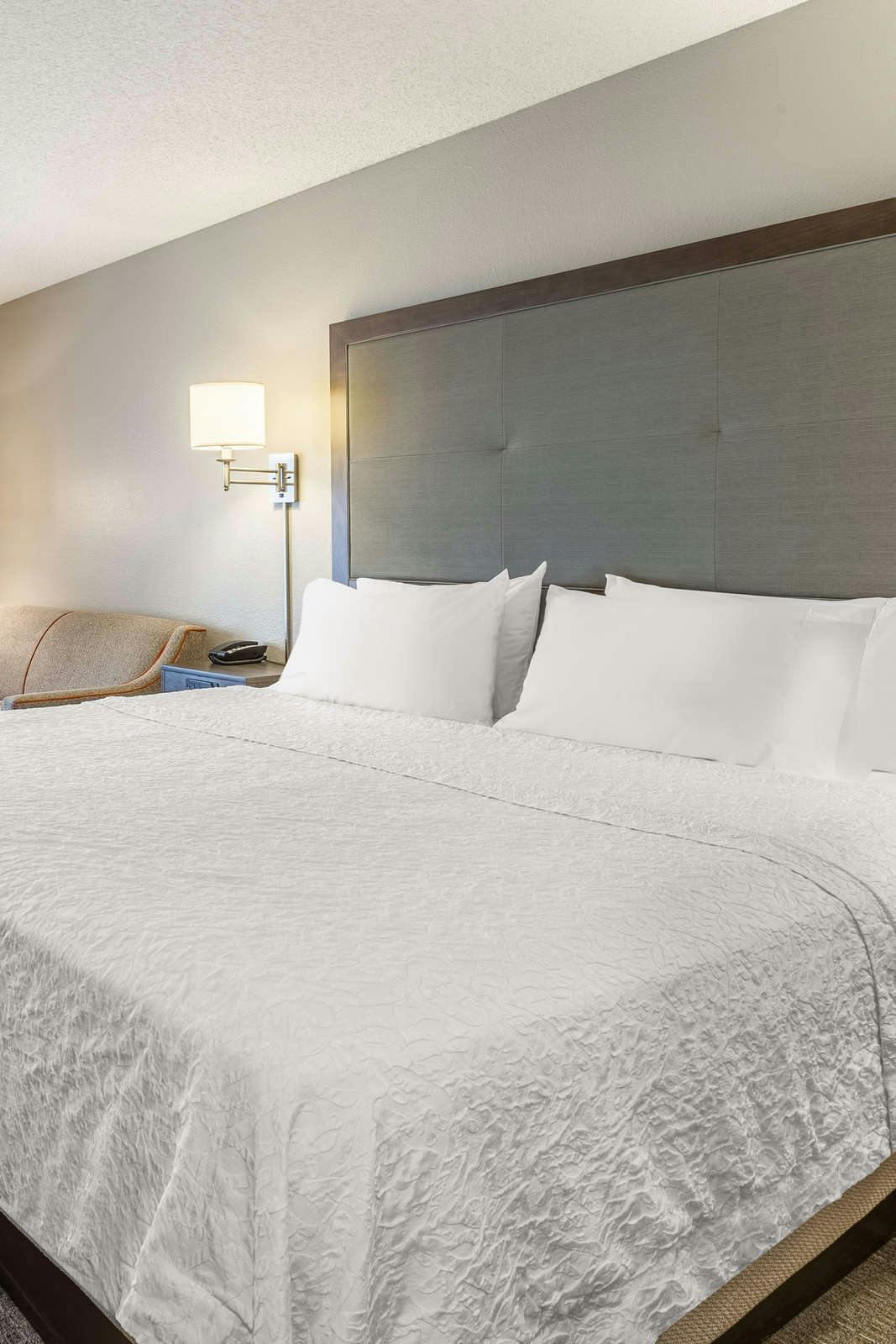 Hotel Hampton Inn Eau Claire photo 2