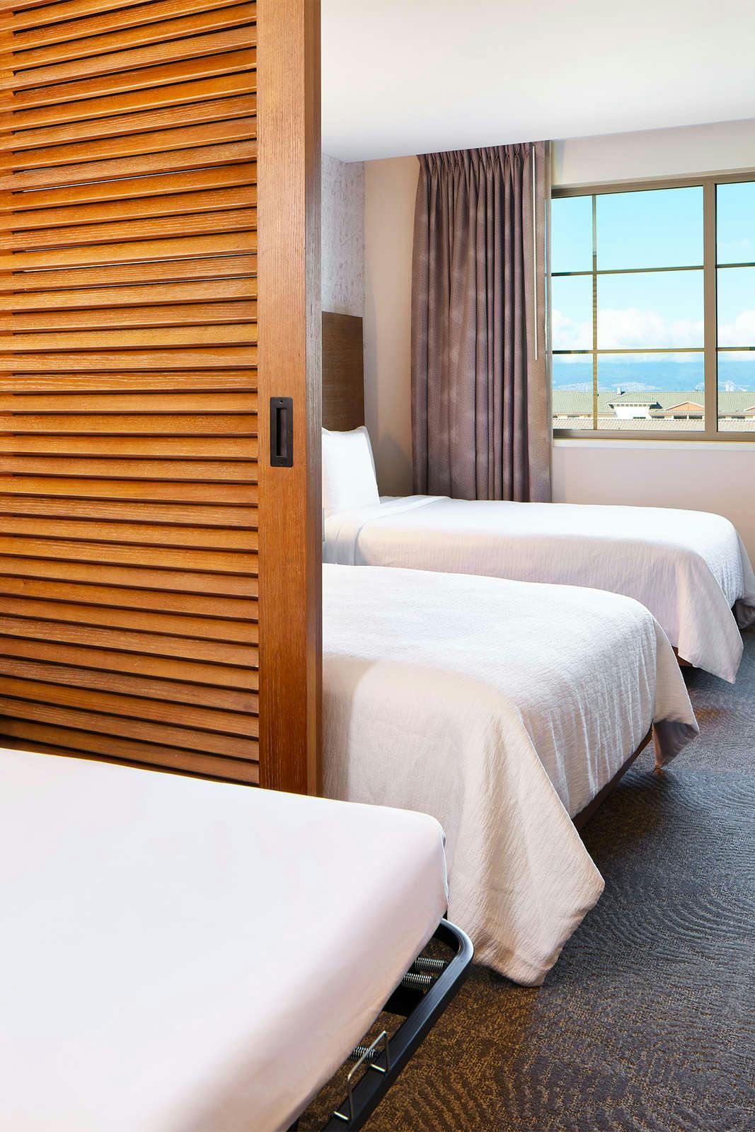 Hotel Embassy Suites By Hilton Oahu Kapolei photo 1