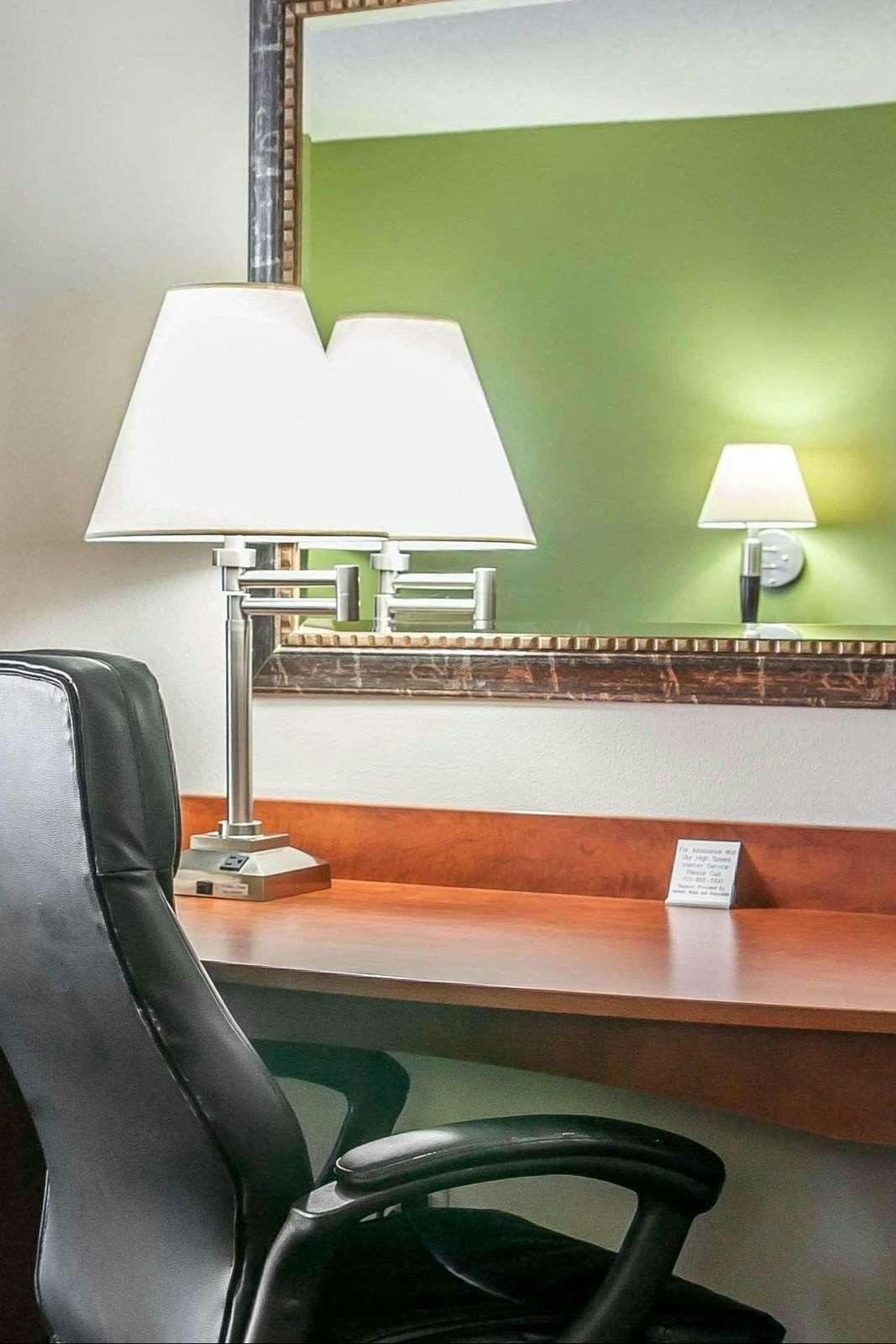 Hotel Sleep Inn and Suites Conference Center And Water Park photo 3