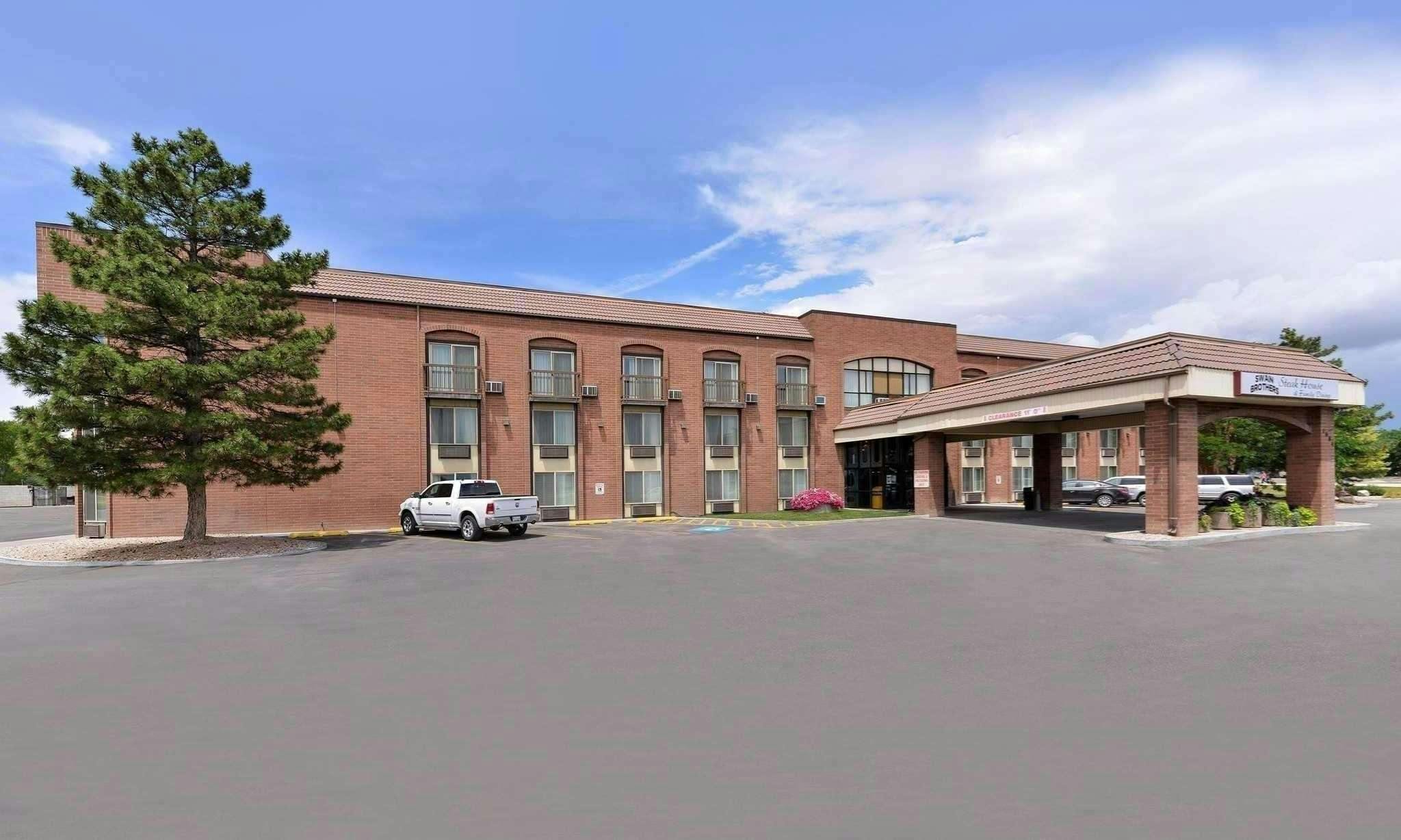 Quality Inn Vernal Near Dinosaur National Monument