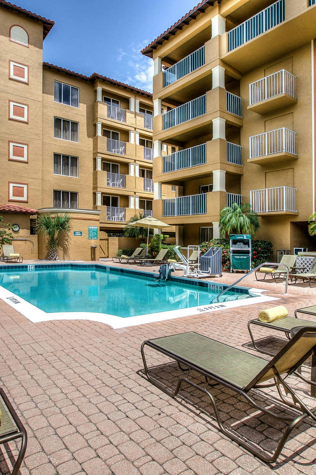 Hotel Inn of Naples, a Tapestry by Hilton Collection photo 1