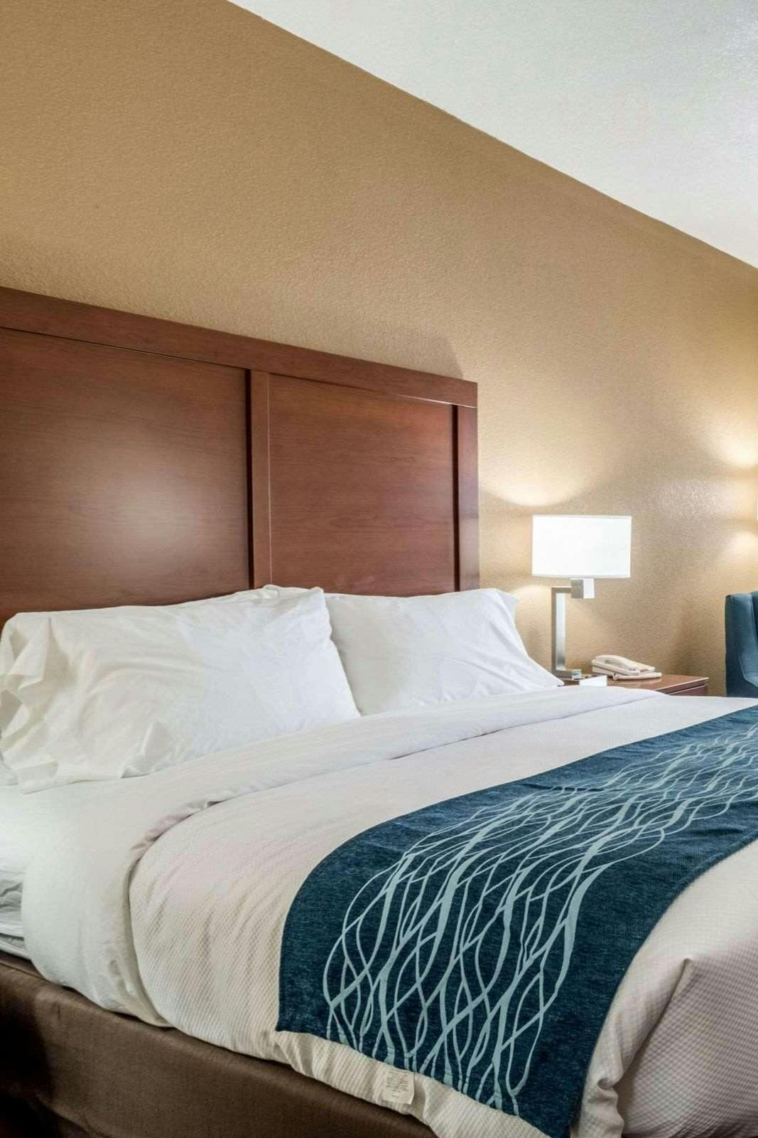 Hotel Comfort Inn & Suites - Hannibal photo 1