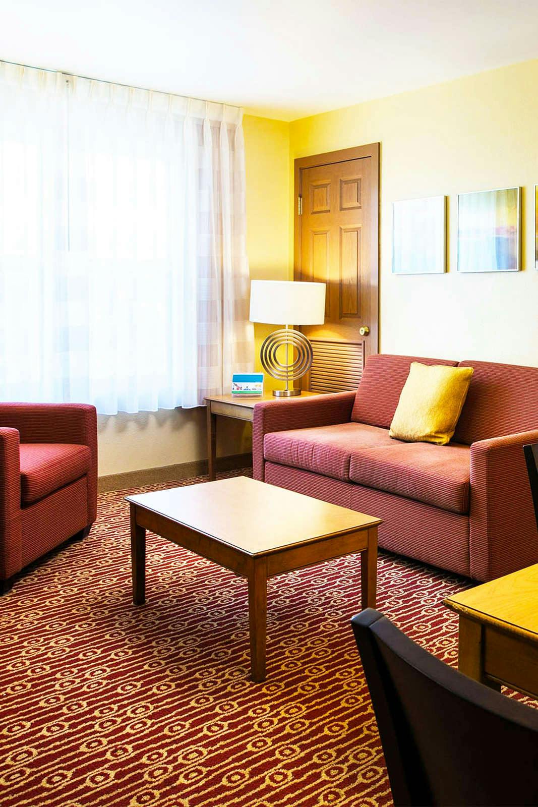 Hotel Sonesta Simply Suites Phoenix Scottsdale photo 5