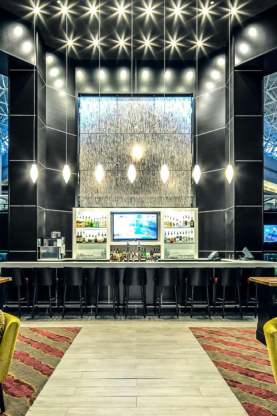 Hotel DoubleTree by Hilton Hotel Austin Northwest Arboretum photo 1