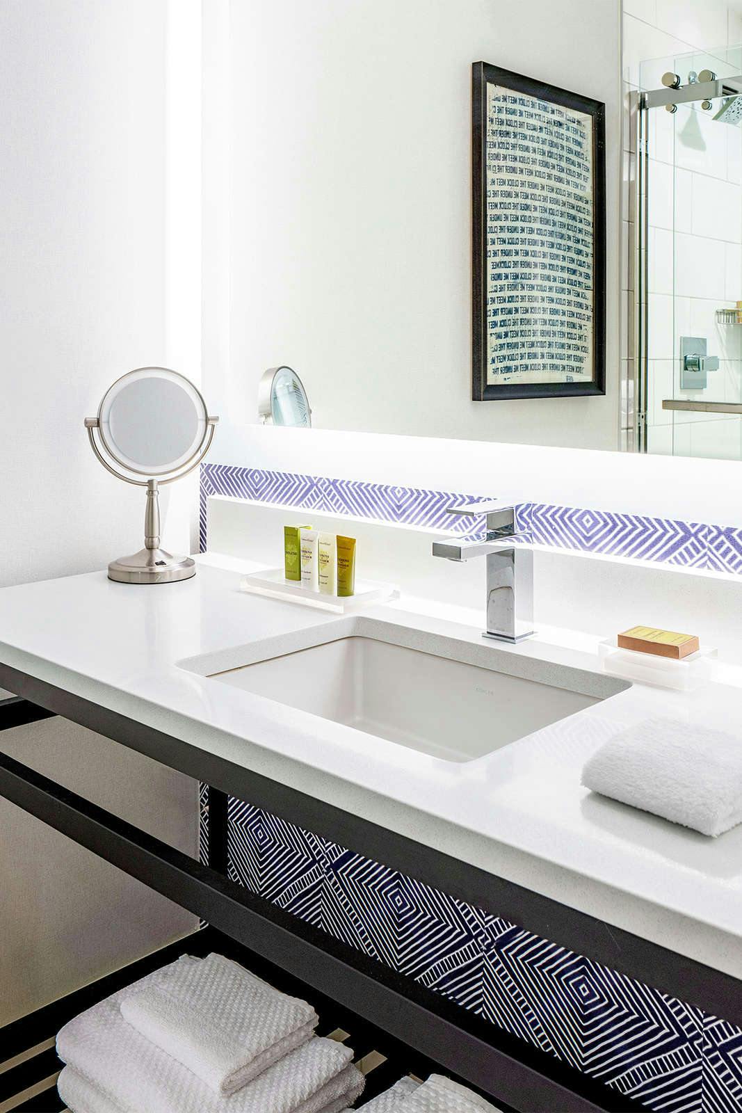 Hotel Hilton Richmond Downtown photo 2