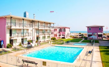Periwinkle Inn