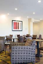 Hotel Quality Inn & Suites Minot North photo 3
