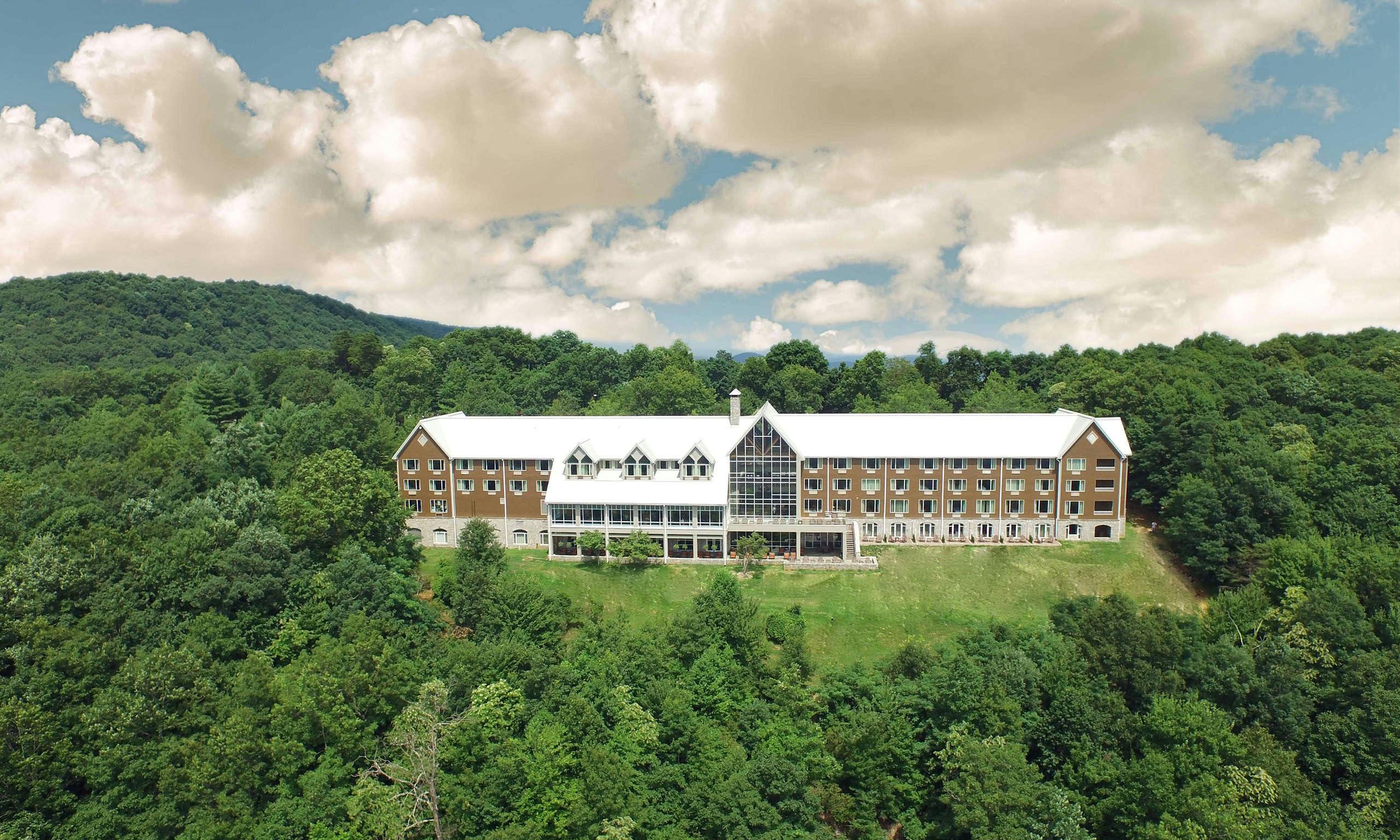 Amicalola Falls State Park and Lodge