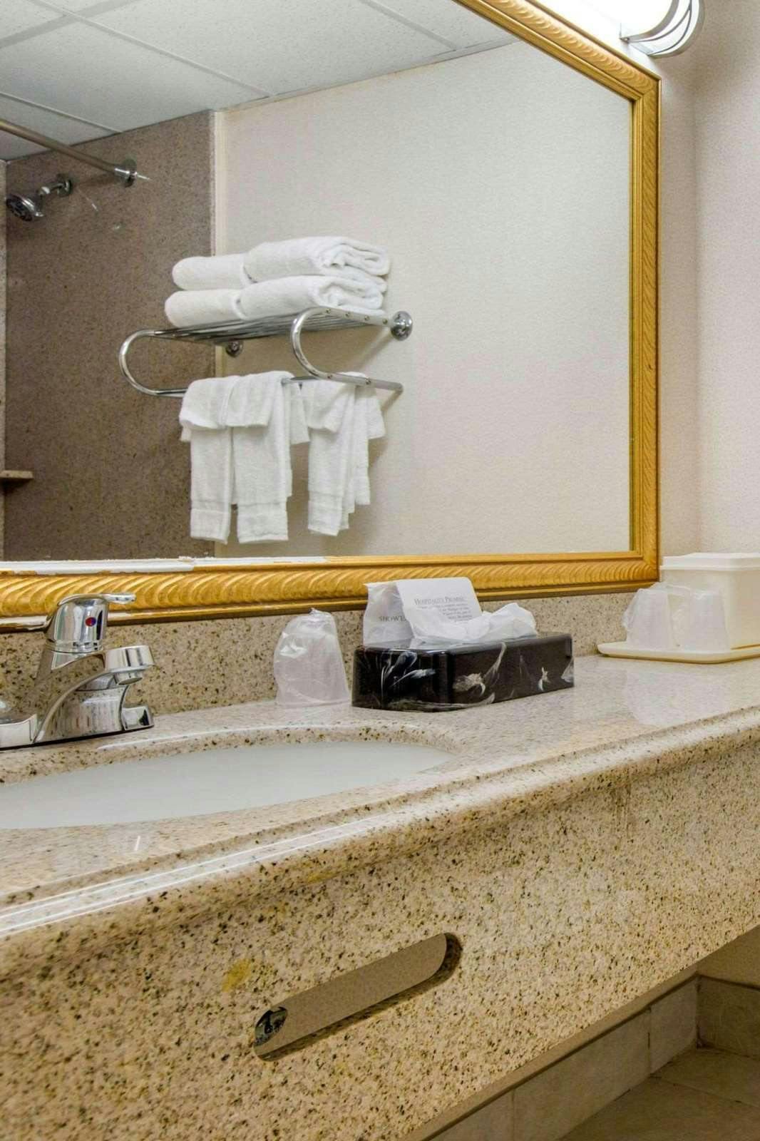 Hotel Quality Inn Ledgewood - Dover photo 4