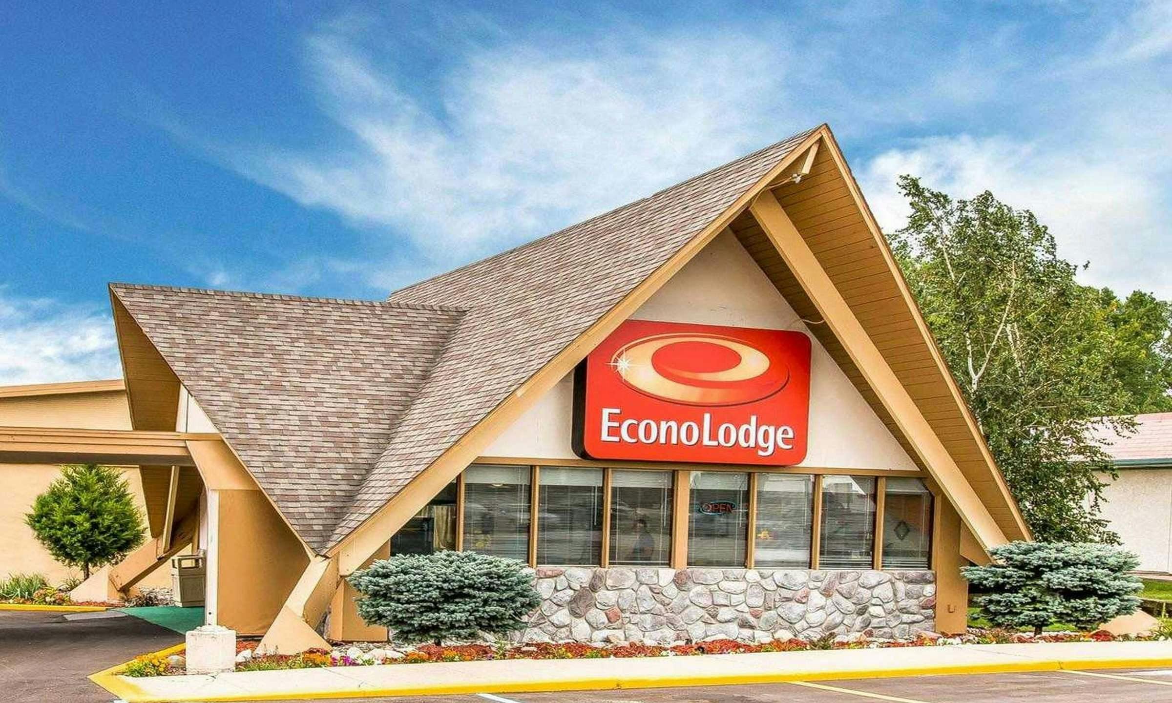 Hotel Baymont by Wyndham Bay City photo 5