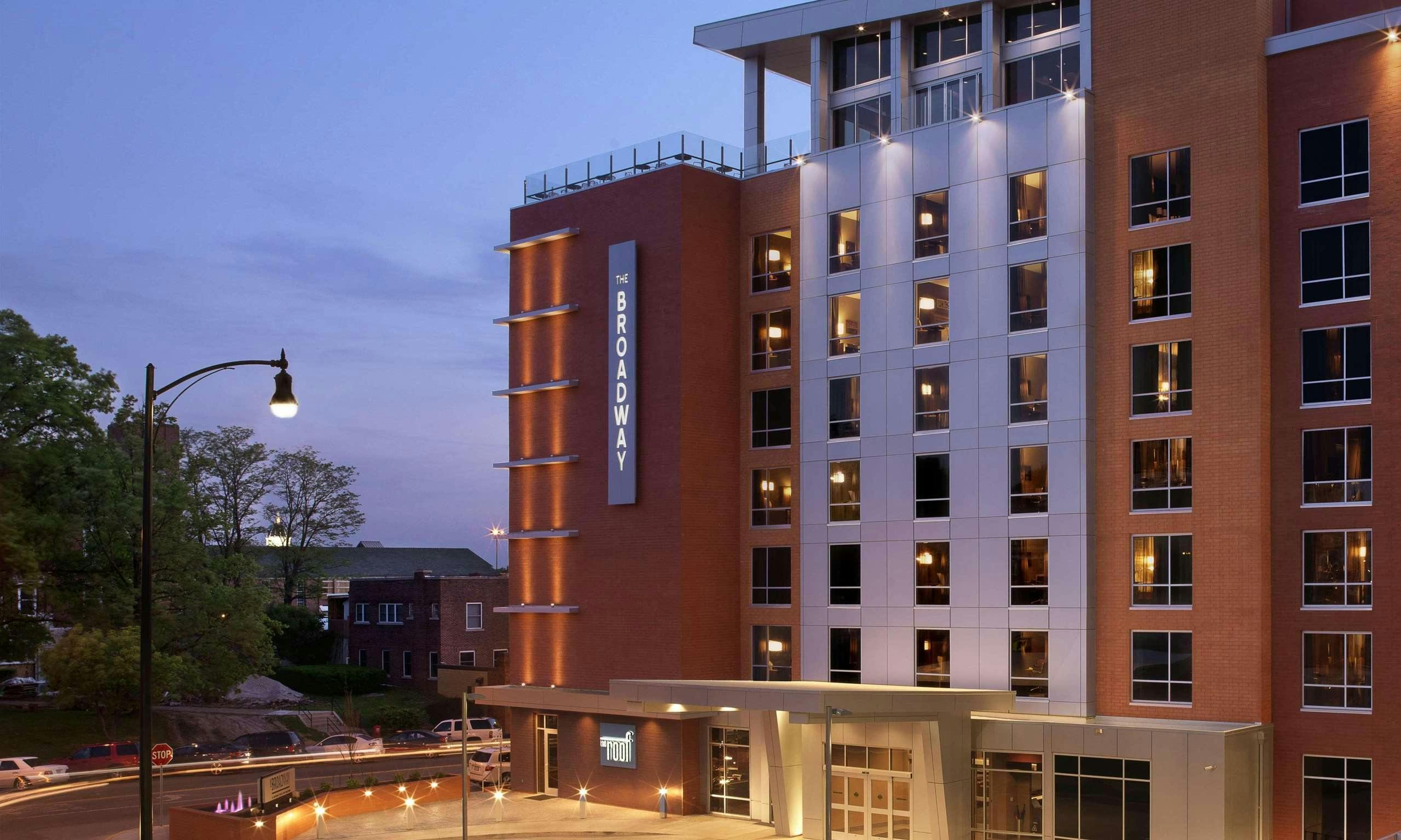 The Broadway Columbia - A Doubletree By Hilton