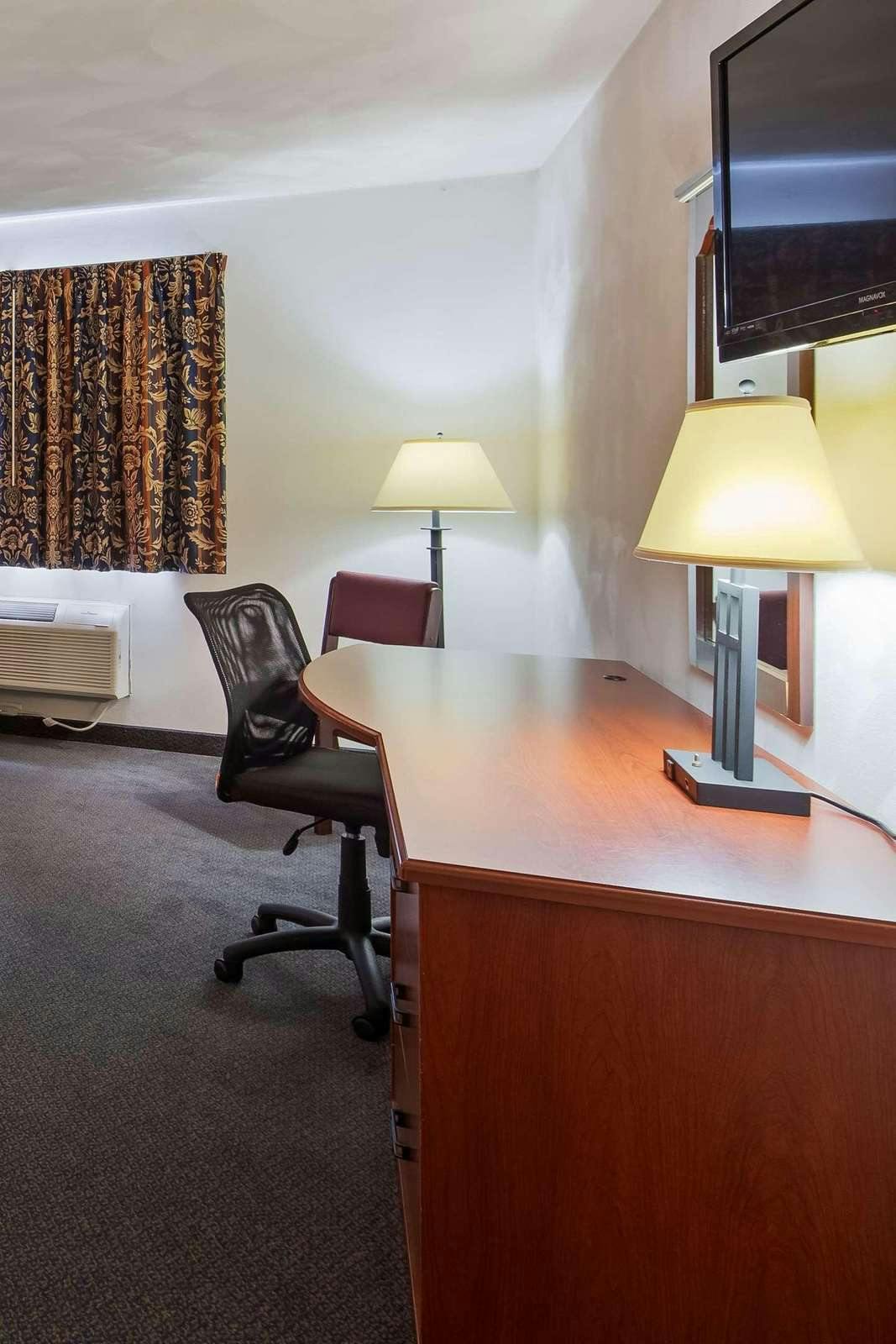 Hotel SureStay Hotel by Best Western Greenville photo 2